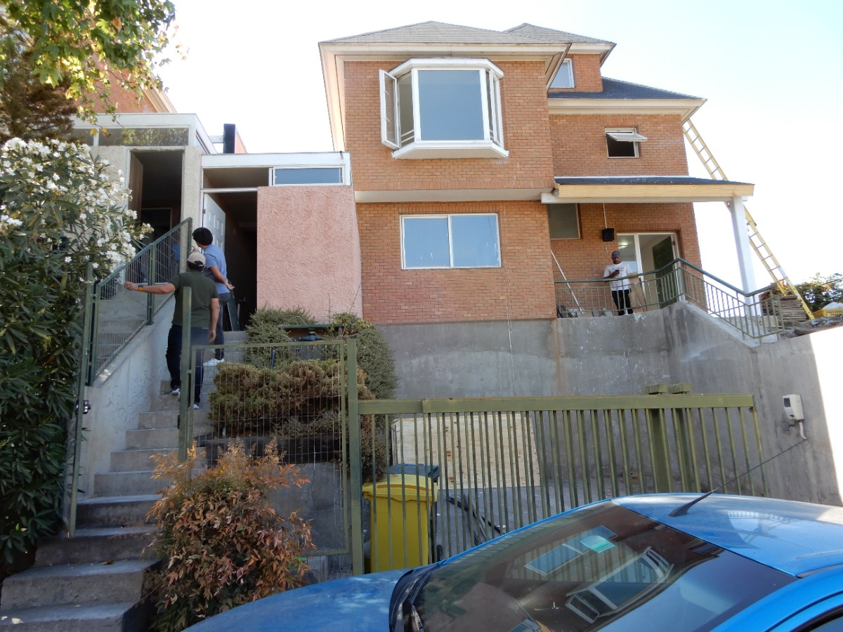 Arriendo Casa NO 4D en suite Walk-in cl&oacute;set 3B 2E El Huinganal - Lo Barnechea