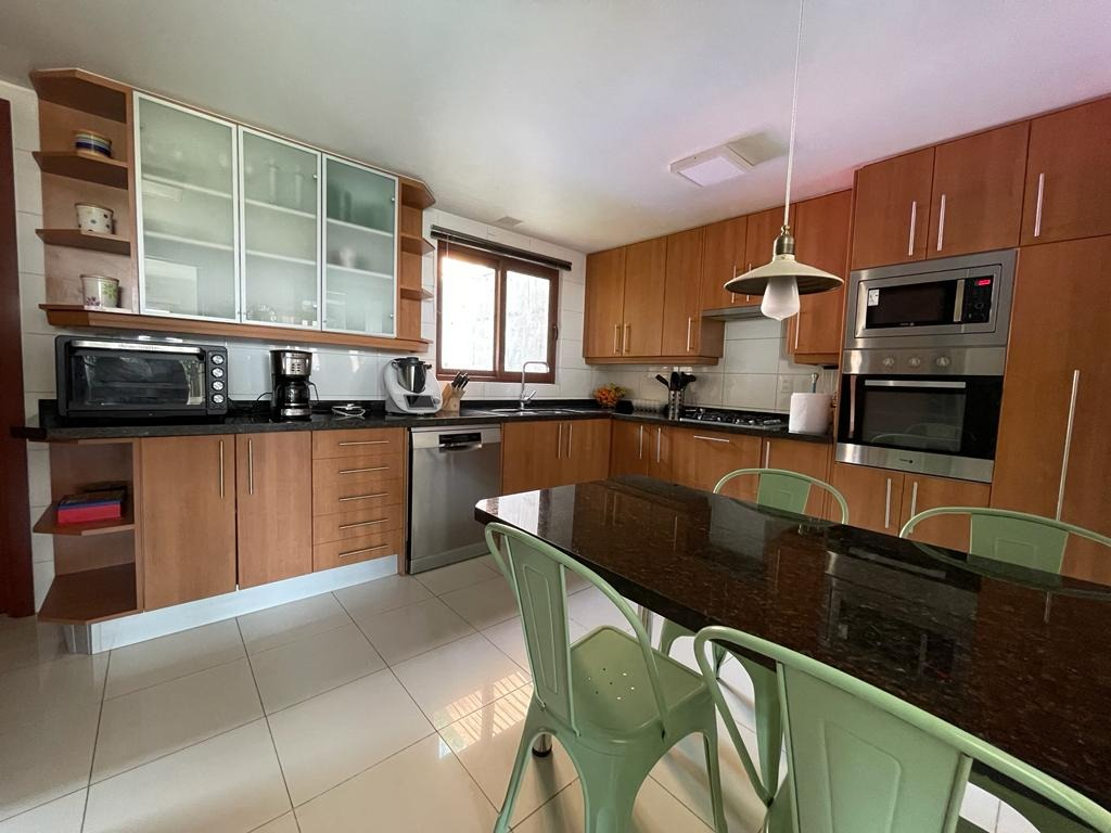 Venta Casa NO 4D en suite Walk-in cl&oacute;set 6B 3E San Carlos de Apoquindo - Las Condes