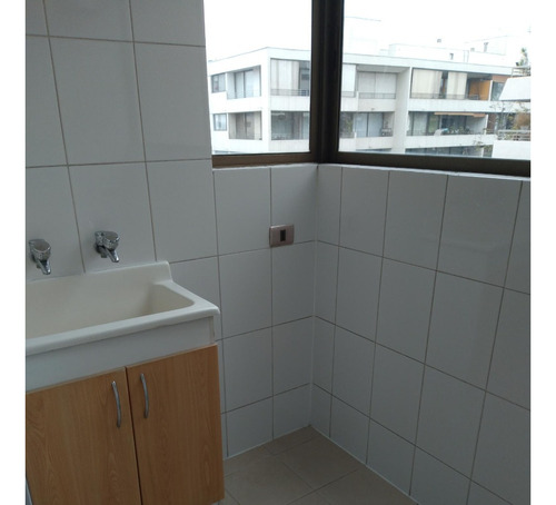 Arriendo Departamento SP 2D en suite Walk-in cl&oacute;set 2B 1E 1B  - Providencia