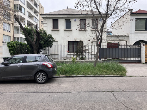 Venta Casa SO 4D 3B 2E 1B Diego de Almagro - &Ntilde;u&ntilde;oa