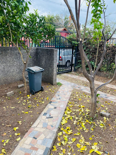 Arriendo Casa 3D 1B 3E 1B  - Las Condes