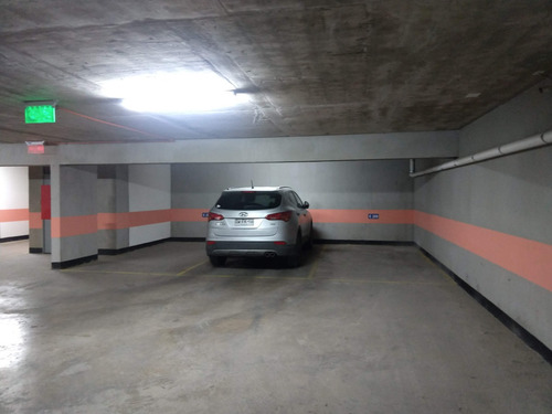 Arriendo Departamento N 2D en suite Walk-in cl&oacute;set 2B 2E 1B Los Leones - Providencia