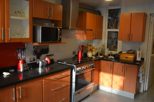 Arriendo Casa NOSP 4D 3B 1E 1B Barrio El Golf - Las Condes