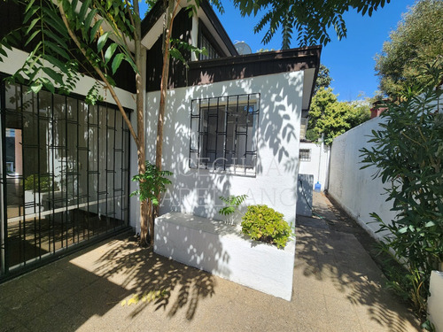 Arriendo Casa NO 4D en suite 3B 2E Metro Hernando de Magallanes - Las Condes