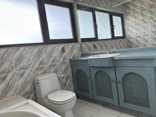 Arriendo Casa 3D 2B 3E Sebasti&aacute;n Elcano - Las Condes