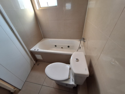 Arriendo Departamento NP 2D 2B 1E 1B Metro Monse&ntilde;or Eyzaguirre - &Ntilde;u&ntilde;oa