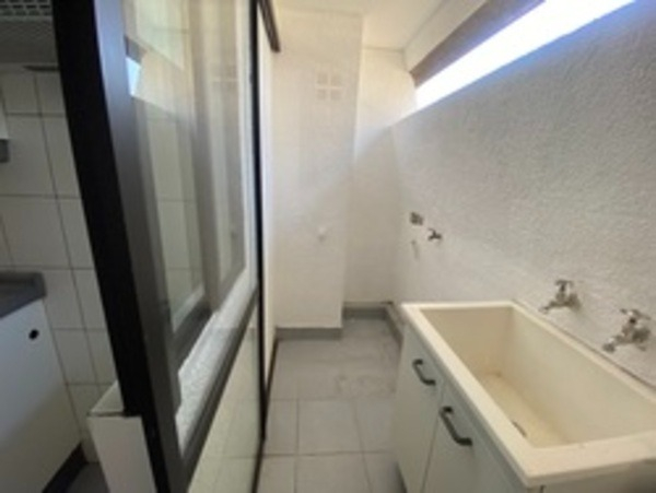 Venta Departamento N 4D en suite 3B 1E 1Bd Metro Escuela Militar - Las Condes