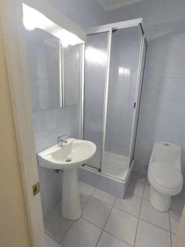 Venta Casa 5D 2B 3E 1B Metro Sim&oacute;n Bolivar - La Reina