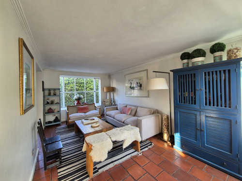 Venta Casa 3D en suite 3B 1E Troncos Viejos - La Reina