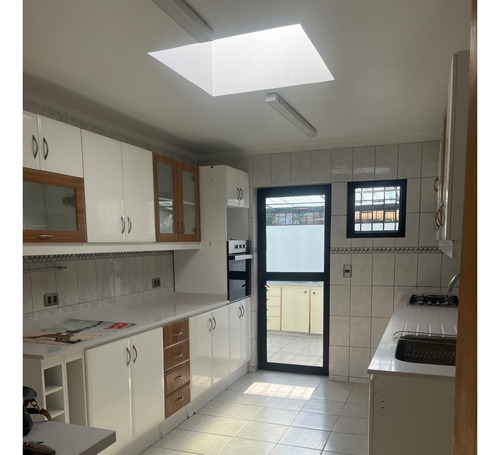 Venta Casa NO 4D en suite 3B 2E 1B Juan XXIII - Vitacura