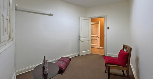 Arriendo Oficina N 2B 1E Plaza Italia - Providencia