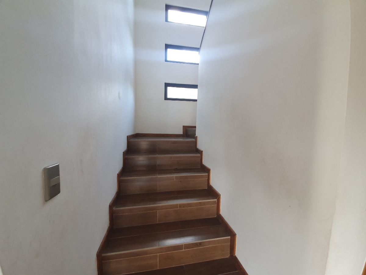 Arriendo Casa NOSP 5D en suite Walk-in cl&oacute;set 5B 10E 1Bd Chicureo - Colina