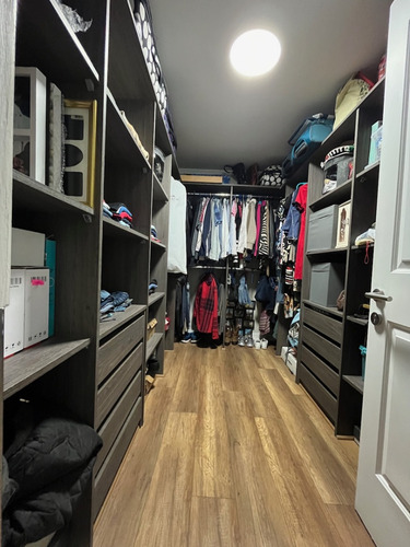 Venta Casa N 5D en suite Walk-in cl&oacute;set 5B 3E 1B Chicureo - Colina