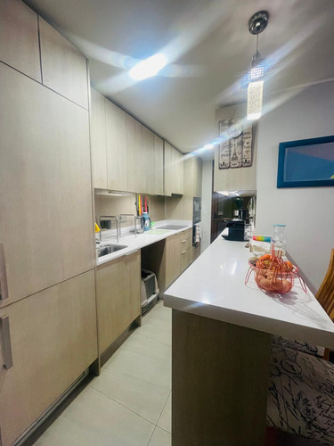 Venta Departamento NO 3D en suite Walk-in cl&oacute;set 3B 1E 1B Amapolas - &Ntilde;u&ntilde;oa