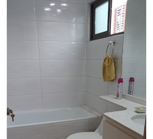 Venta Casa NP 5D en suite Walk-in cl&oacute;set 4B 2E Estoril - Las Condes