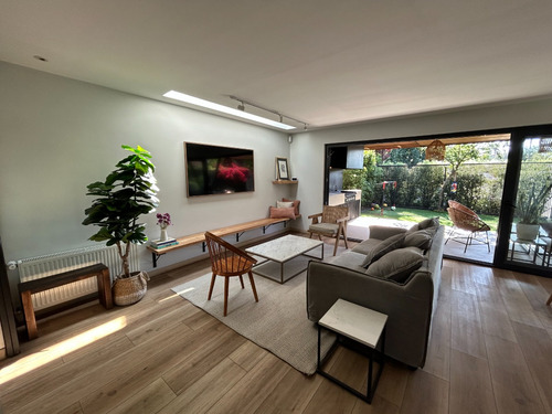 Venta Casa NO 4D en suite Walk-in cl&oacute;set 4B 1E 3B Estadio Croata - Vitacura