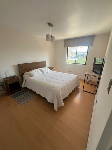 Arriendo Casa 5D en suite 3B 2E 1B Los Dominicos - Las Condes