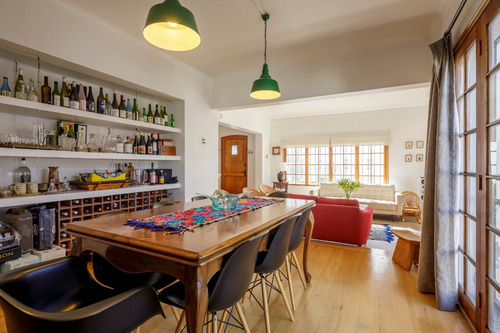 Arriendo Casa NO 4D en suite Walk-in cl&oacute;set 3B 3E 1B Metro Bilbao - Providencia