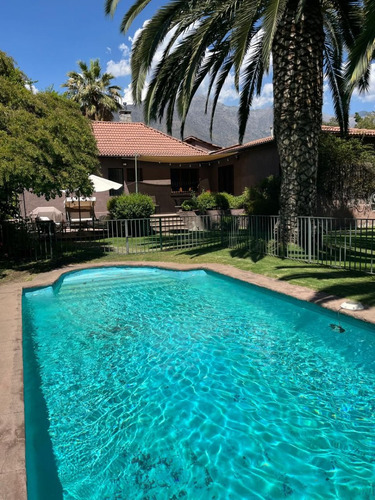 Venta Casa NO 5D en suite Walk-in cl&oacute;set 5B 6E 2B Carlos Ossand&oacute;n - La Reina