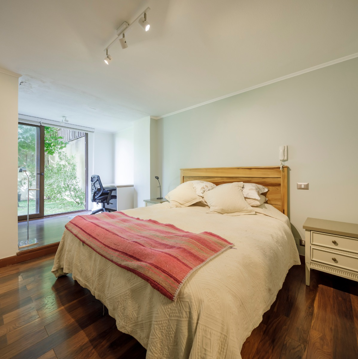 Venta Departamento NO 3D en suite Walk-in cl&oacute;set 3B 1E 1Bd San Carlos de Apoquindo - Las Condes