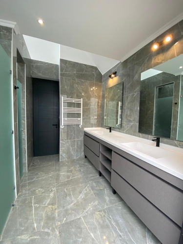 Venta Casa SO 5D en suite Walk-in cl&oacute;set 6B 3E 1B Chicureo - Colina