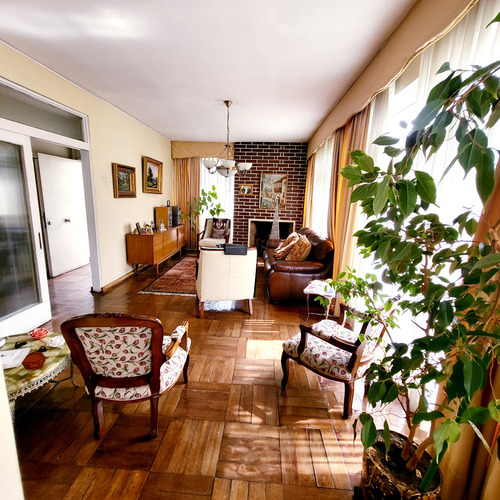 Venta Casa NO 4D 3B 2E 1B Blest Gana - La Reina