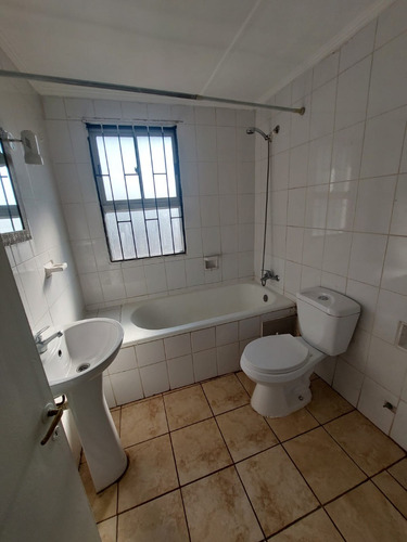 Venta Casa NO 2D 2B 2E 2B Juan G&oacute;mez Millas - &Ntilde;u&ntilde;oa