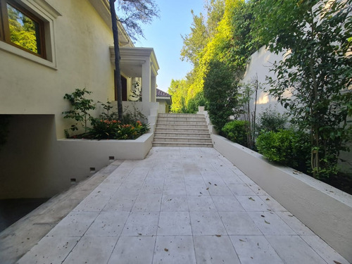 Venta Casa N 5D en suite Walk-in cl&oacute;set 5B 3E 2B San Carlos de Apoquindo - Las Condes