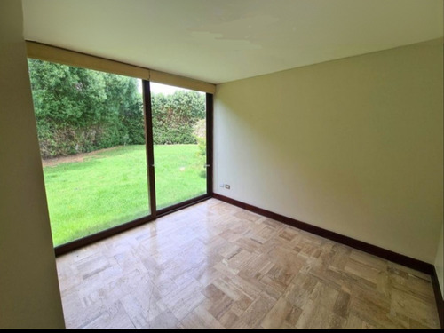 Venta Casa SO 5D en suite Walk-in cl&oacute;set 5B 3E 1B Chicureo - Colina