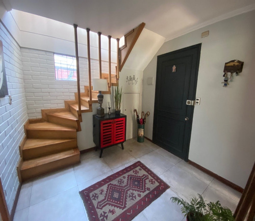 Venta Casa NOSP 5D en suite Walk-in cl&oacute;set 4B 3E Metro Pr&iacute;ncipe de Gales - Country Club - La Reina