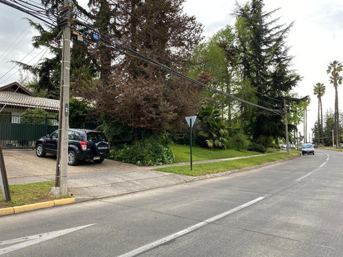 Arriendo Casa 4D en suite Walk-in cl&oacute;set 4B 2E 1B San Carlos de Apoquindo - Las Condes