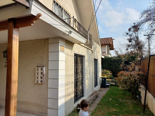 Arriendo Casa 6D 4B 3E 1B Pepe Vila - La Reina