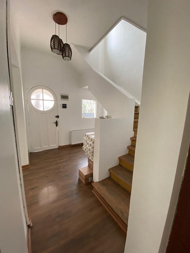 Venta Casa SO 4D 3B 1E 1B Salvador - Providencia