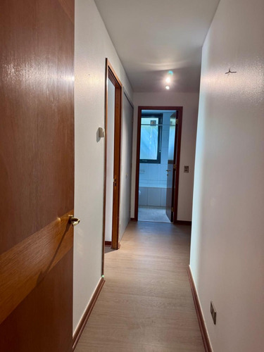 Arriendo Departamento NP 4D en suite Walk-in cl&oacute;set 4B 2E 1B Santa Mar&iacute;a de Manquehue - Vitacura