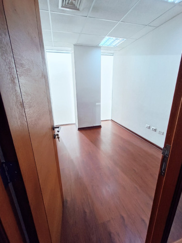 Arriendo Oficina SO 2B 3E 1B  - Las Condes