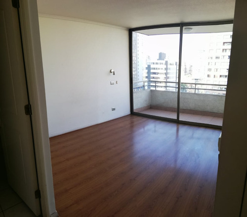 Arriendo Departamento S 2D en suite Walk-in cl&oacute;set 2B 1E 1B Metro Escuela Militar - Las Condes