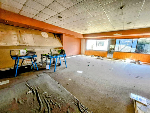 Propiedad Industrial Con Galp&oacute;n Y Terreno Aleda&ntilde;o