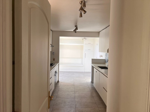 Arriendo Casa NO 6D en suite Walk-in cl&oacute;set 6B 6E 2B San Carlos de Apoquindo - Las Condes