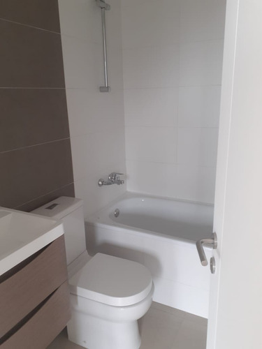 Arriendo Departamento SP 2D en suite 1B 1E 1B Pepe Vila - La Reina