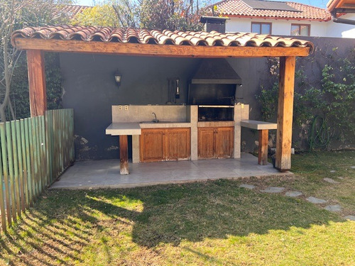 Arriendo Casa NO 6D en suite Walk-in cl&oacute;set 6B 6E 2B San Carlos de Apoquindo - Las Condes