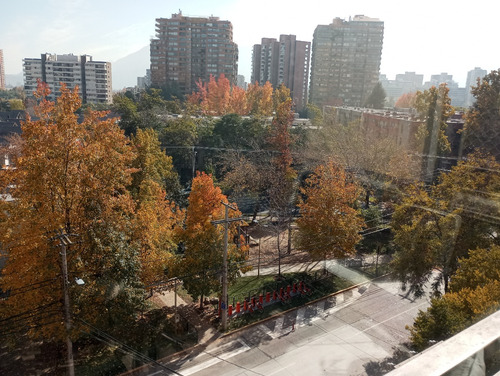 Arriendo Departamento NO 4D en suite Walk-in cl&oacute;set 2B 2E 1B Metro Manquehue - Apumanque - Las Condes