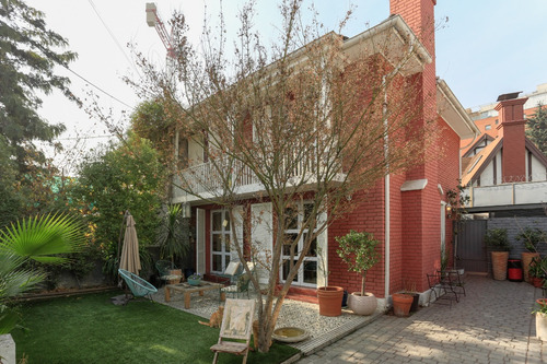 Venta Casa P 3D 3B 2E 1B Parque Bicentenario - Vitacura