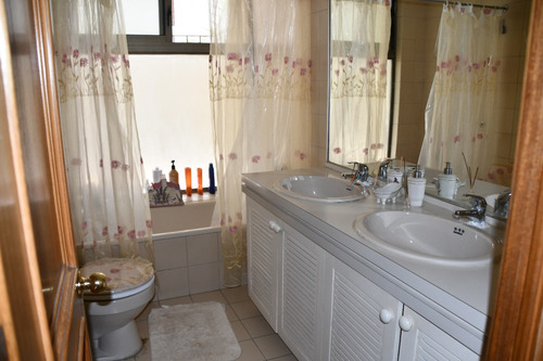 Venta Departamento O 4D en suite Walk-in cl&oacute;set 3B 1E 1B Estadio Manquehue - Vitacura