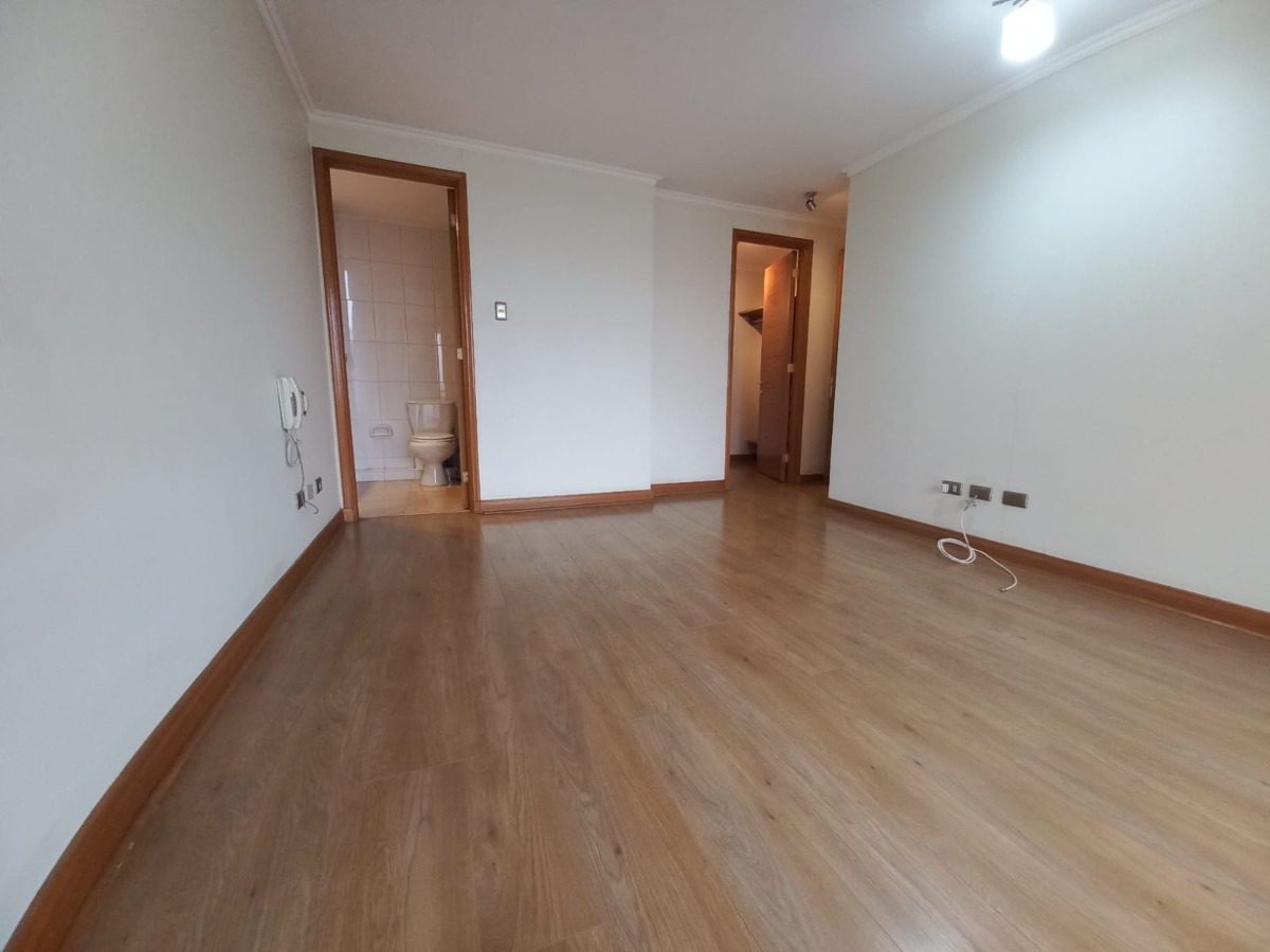 Arriendo Departamento NO 4D en suite Walk-in cl&oacute;set 3B 2E 1Bd Parque Bicentenario - Vitacura