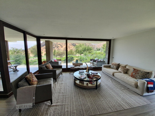 Venta Departamento NO 4D en suite Walk-in cl&oacute;set 4B 2E 1B Chicureo - Colina