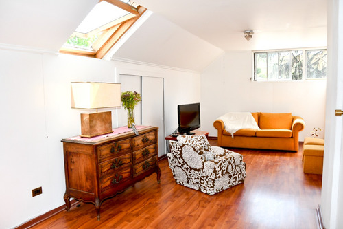 Venta Casa NO 5D 2B 3E 1B Rotonda Atenas - Las Condes