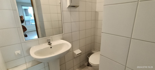 Arriendo Oficina 2B 1E Barrio El Golf - Las Condes