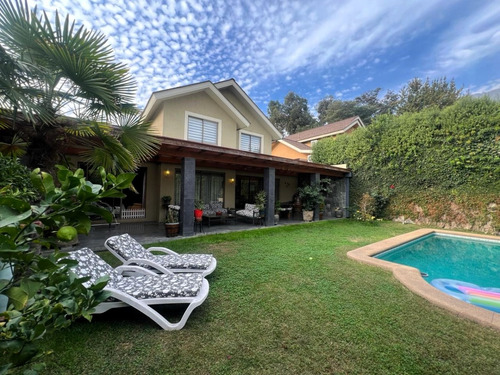 Venta Casa NP 5D en suite Walk-in cl&oacute;set 5B 3E 2B La Reina Alta - La Reina