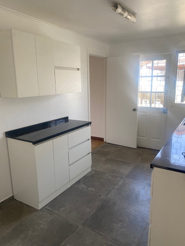 Arriendo Casa NO 3D 2B 5E 1B Metro Pr&iacute;ncipe de Gales - Country Club - La Reina