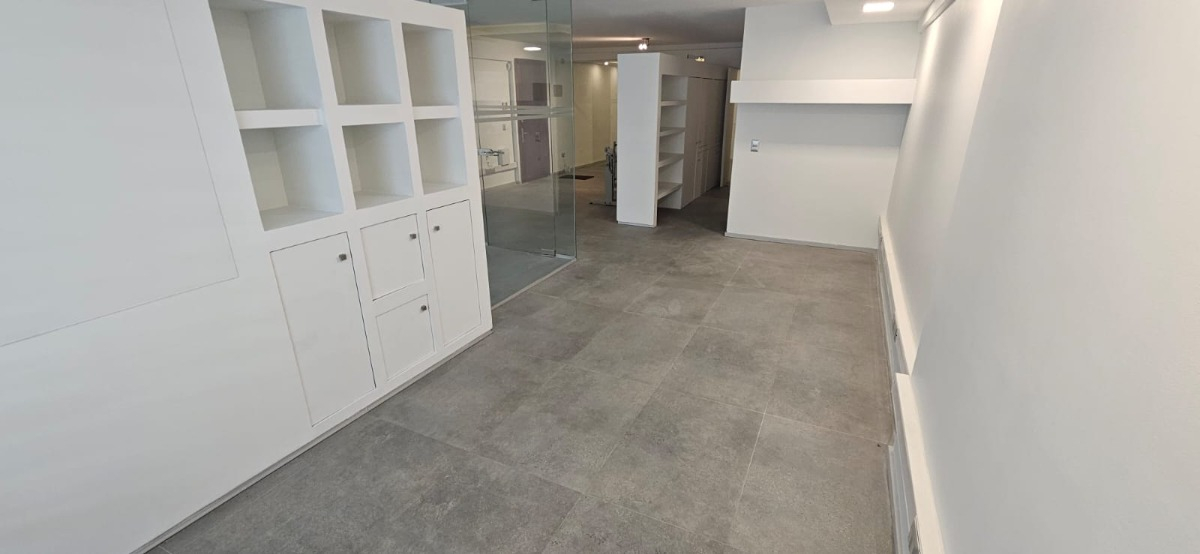 Venta Oficina P 2B 1E Barrio El Golf - Las Condes